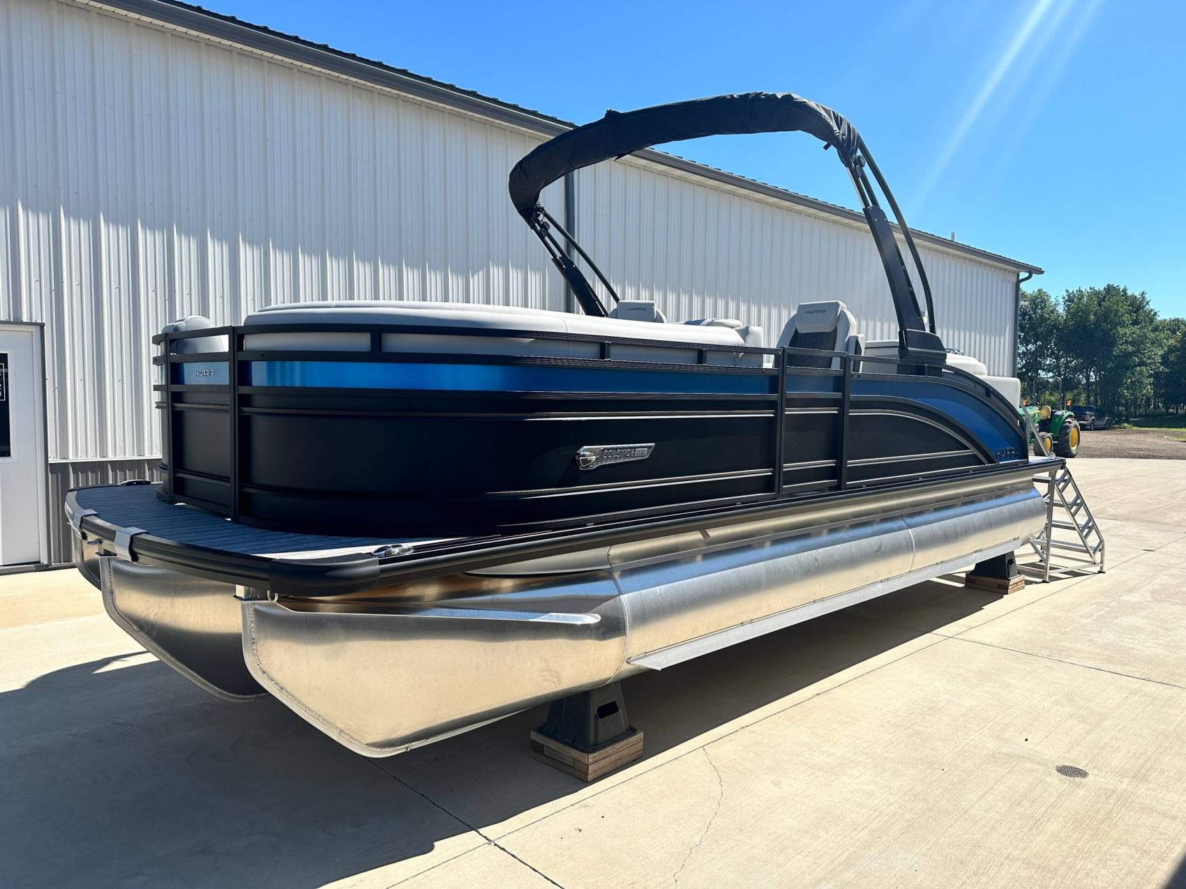 New 2025 Harris Solstice 230 For Sale in Wentworth, SD | Sodak's